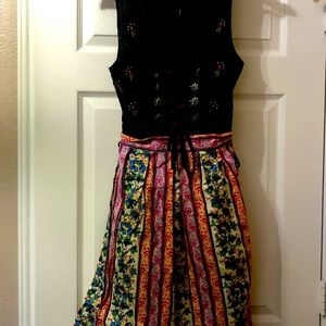Authentic German Dirndl (Oktoberfest/Haloween Costume) size 10/12